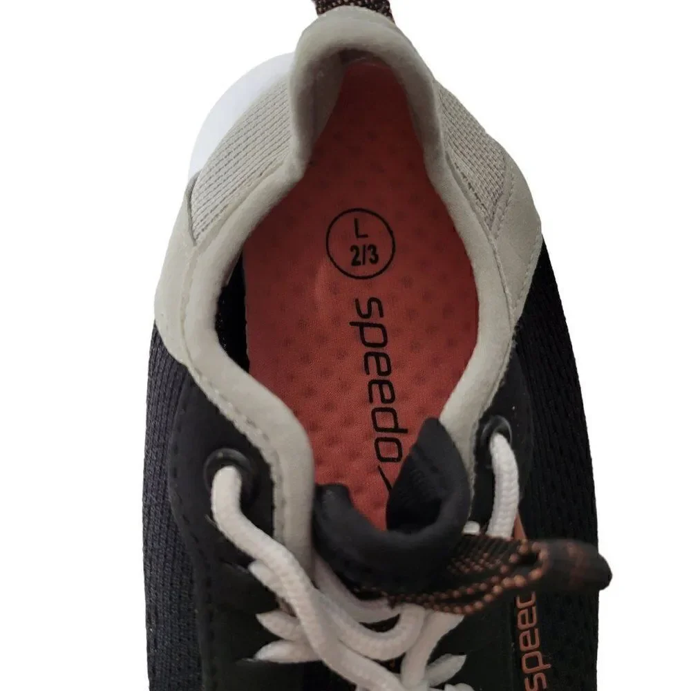 Speedo water shoes